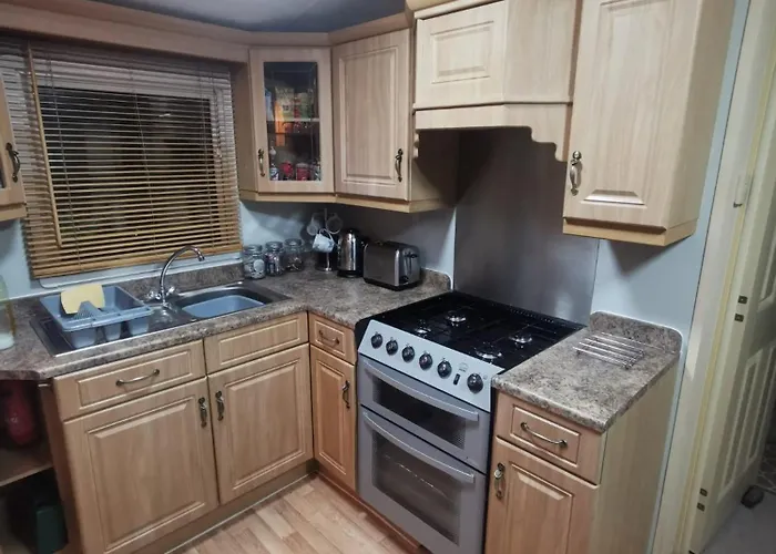 Wonderful 2 Bedroom Mobile Home