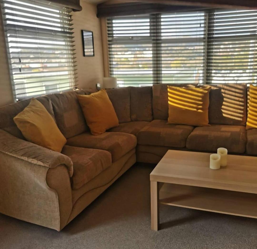 Campsite Wonderful 2 Bedroom Mobile *